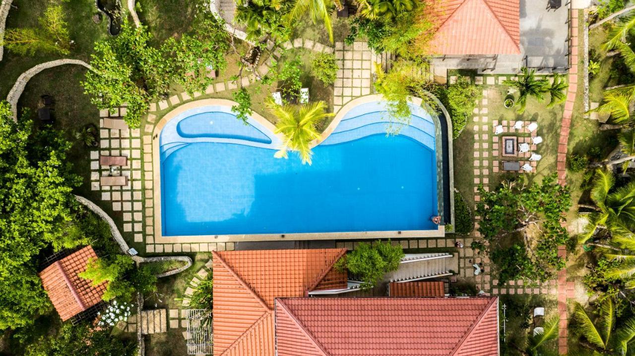 אנדה Island View Beachfront Resort מראה חיצוני תמונה