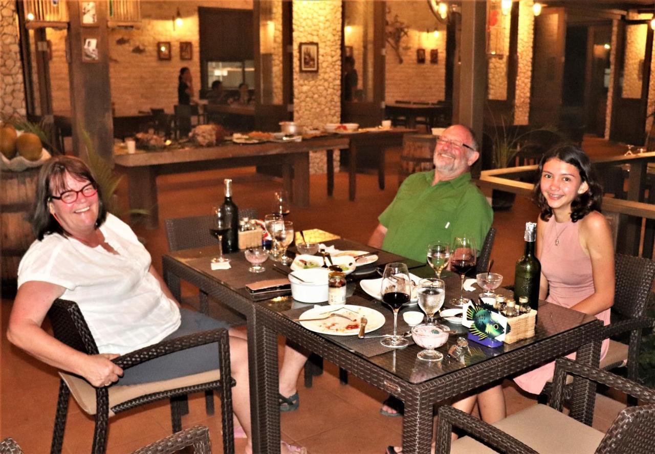 אנדה Island View Beachfront Resort מראה חיצוני תמונה
