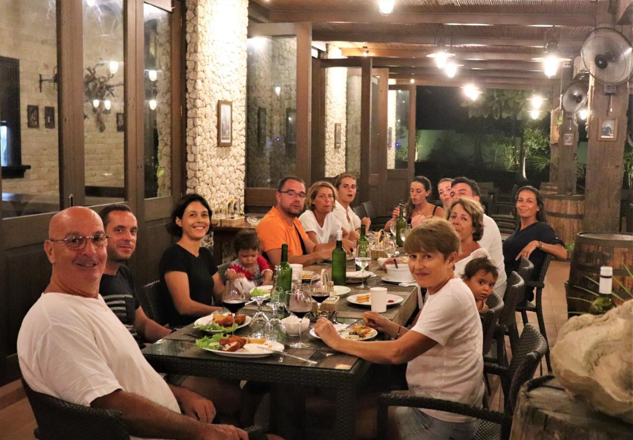 אנדה Island View Beachfront Resort מראה חיצוני תמונה
